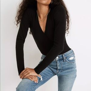 Leith v neck long sleeve black bodysuit